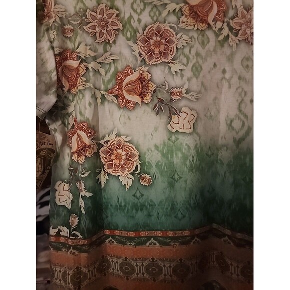 One World Women Medium Floral Geometric Print Tshirt Tunic Top NWT B7 Excellent - Picture 5 of 6